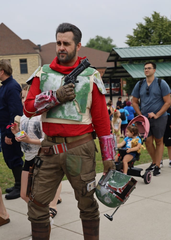 Joliet Public LIbrarary Star Wars Day 2025 Cosplay Photos
