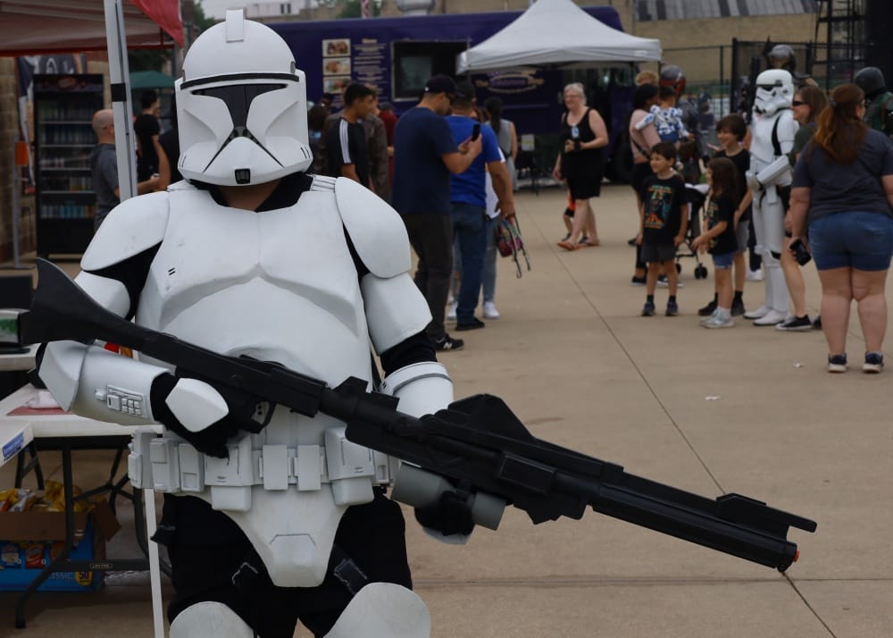 Joliet Public LIbrarary Star Wars Day 2025 Cosplay Photos