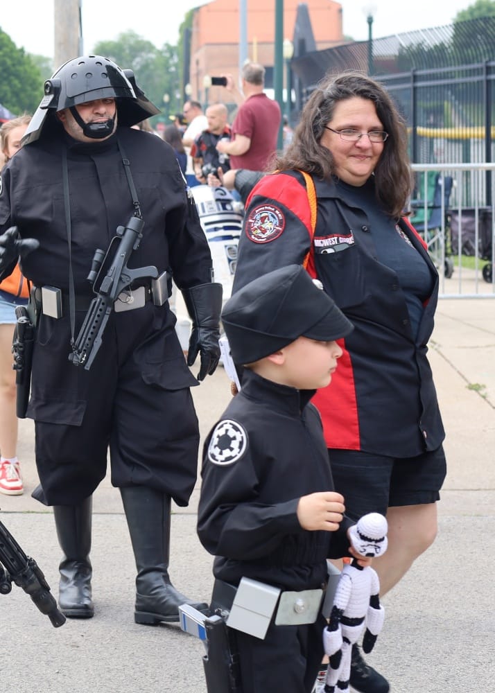 Joliet Public LIbrarary Star Wars Day 2025 Cosplay Photos
