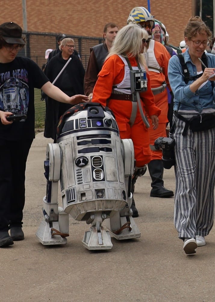 Joliet Public LIbrarary Star Wars Day 2025 Cosplay Photos