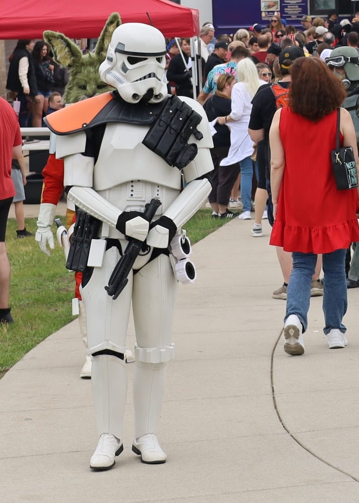 Joliet Public LIbrarary Star Wars Day 2025 Cosplay Photos