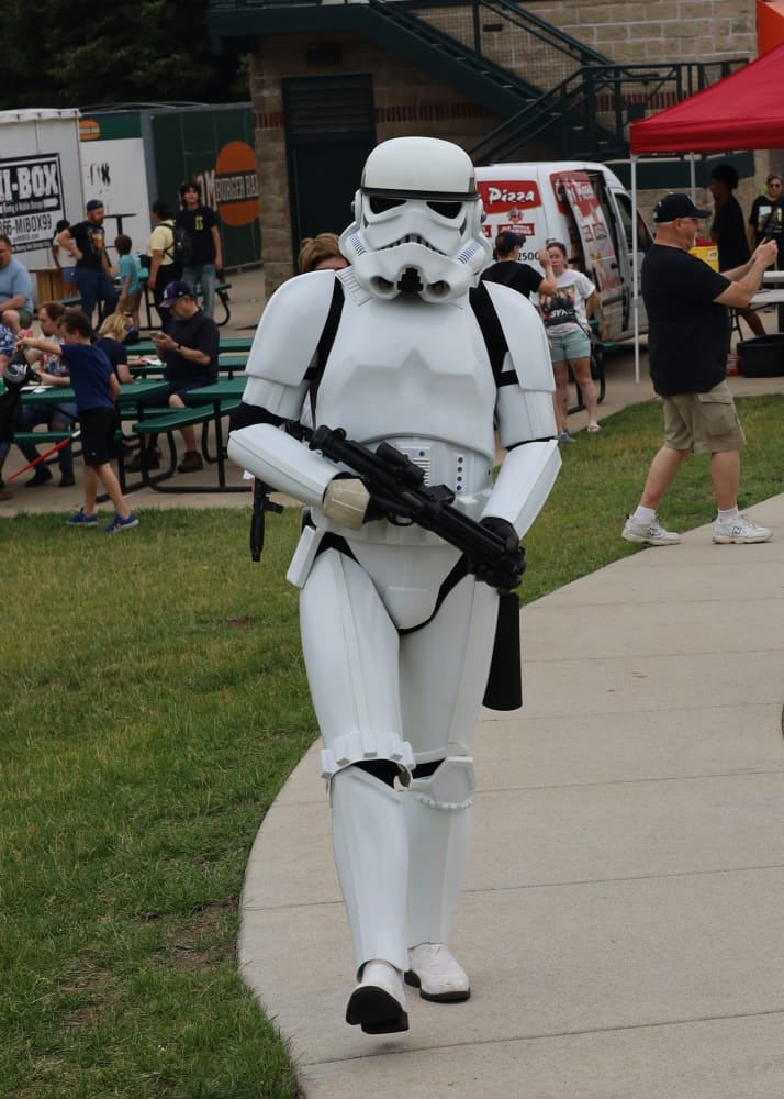 Joliet Public LIbrarary Star Wars Day 2025 Cosplay Photos