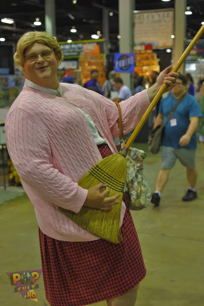 FAN EXPO Chicago 2025 Friday Cosplay photos
